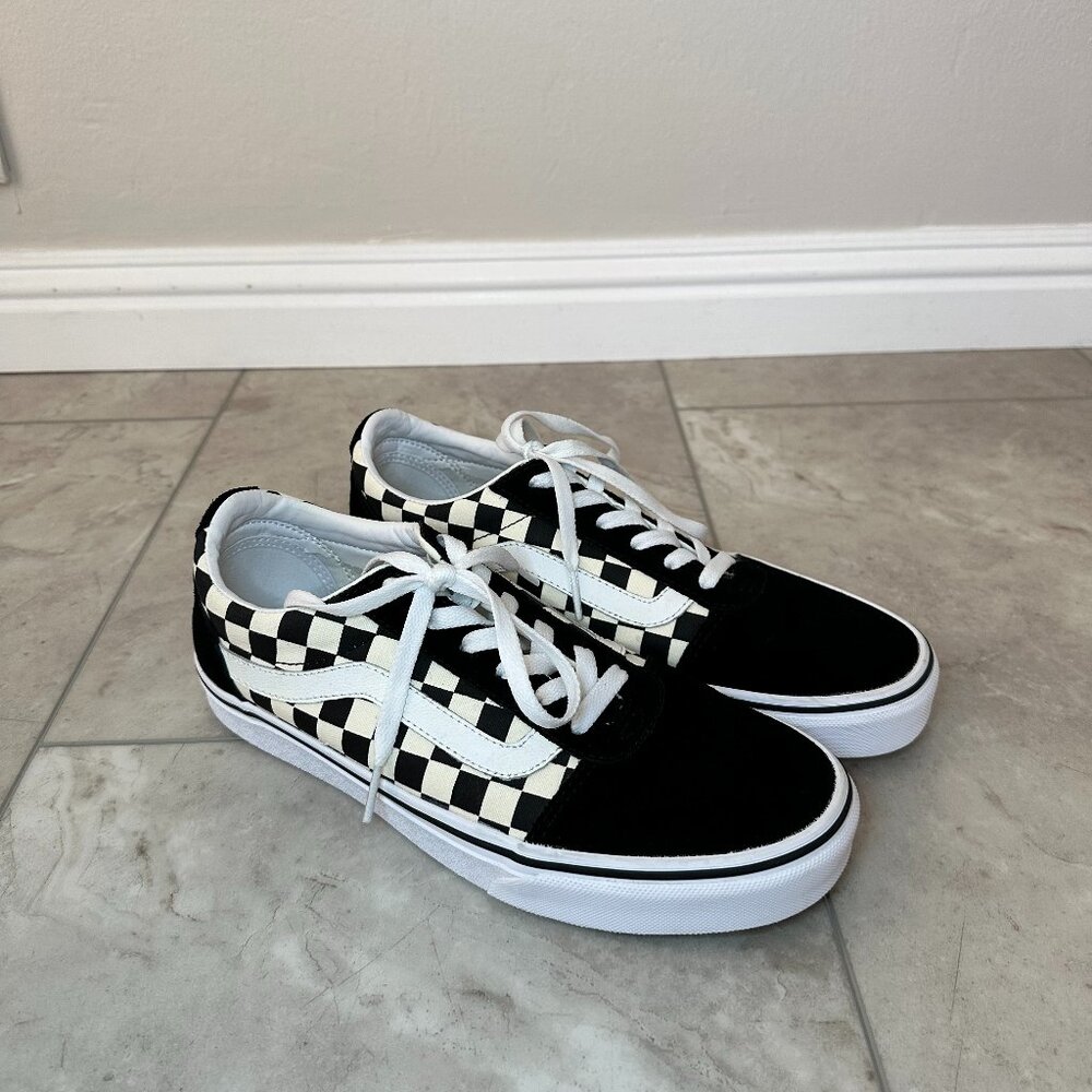 Vans Old Skool Checkered Black and White Shoes